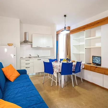 Apartmán Stunning In Li With 1 Bedrooms